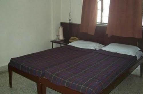 Hotel Meru Púna Exteriér fotografie